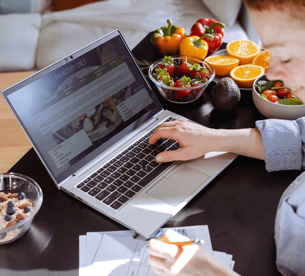Healthy food and online research setup